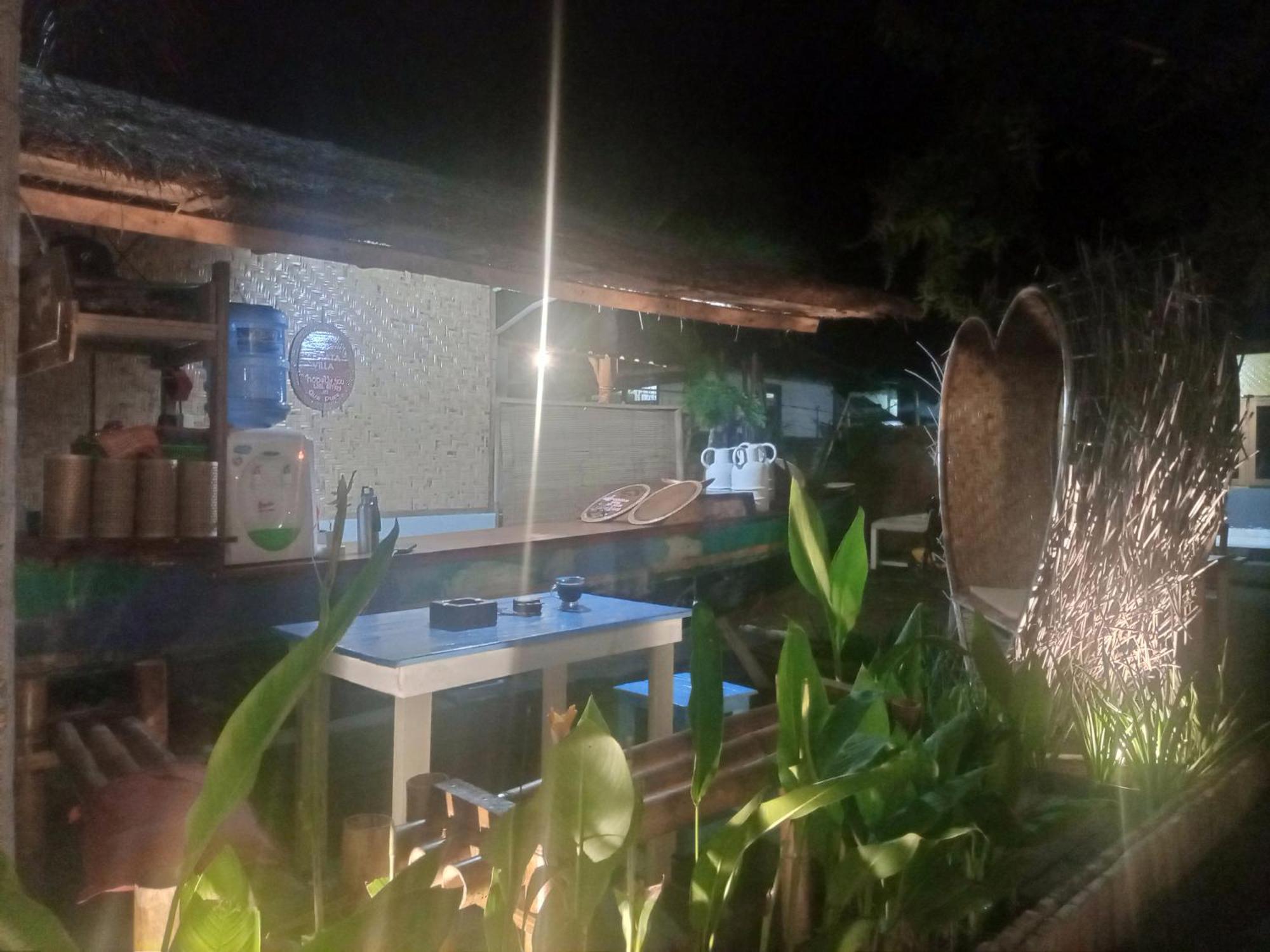 Efrata Villa Gili Air Camera foto